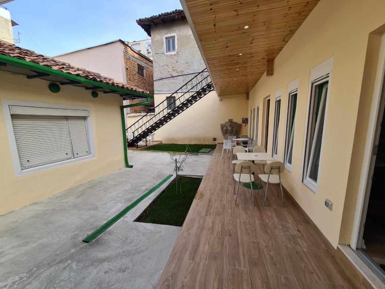 Tirana Center Apartaments Eksteriør billede