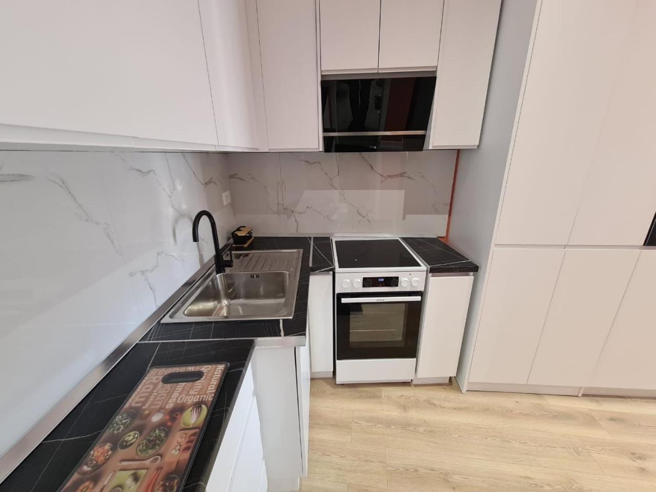 Tirana Center Apartaments Eksteriør billede