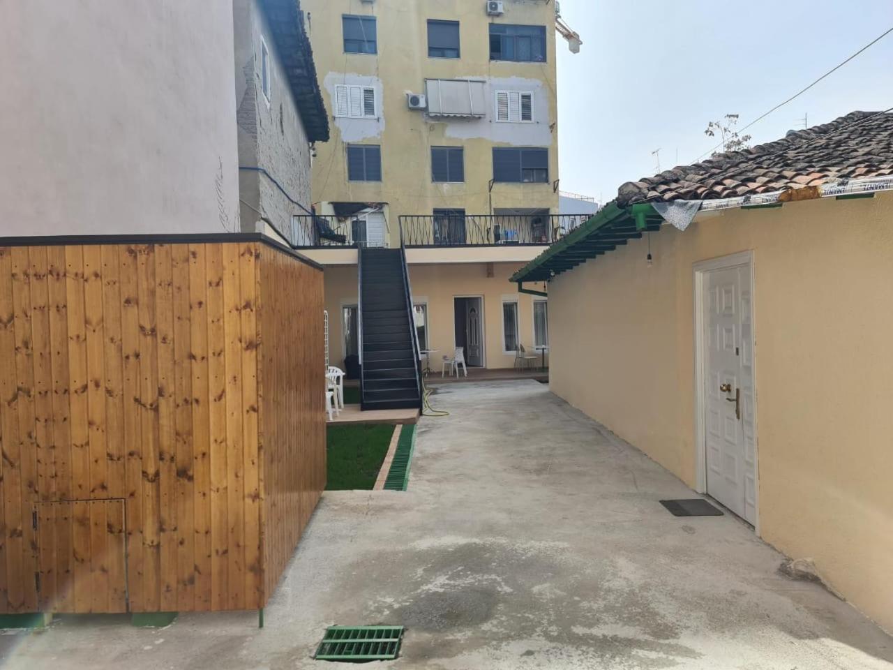 Tirana Center Apartaments Eksteriør billede